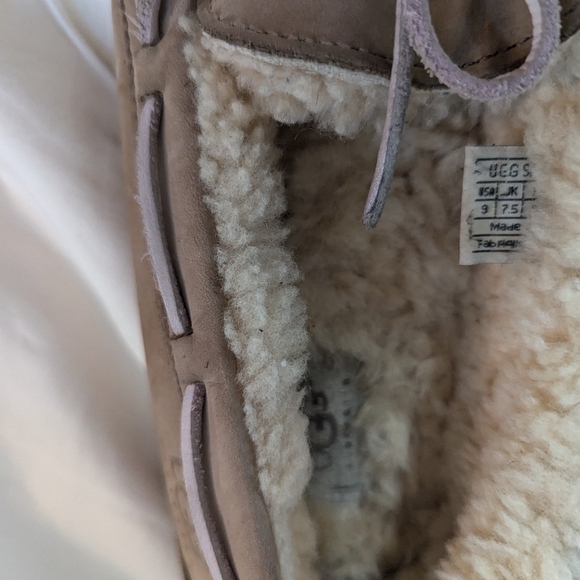 UGG Dakota leather & wool women's slippers - Picture 5 of 9